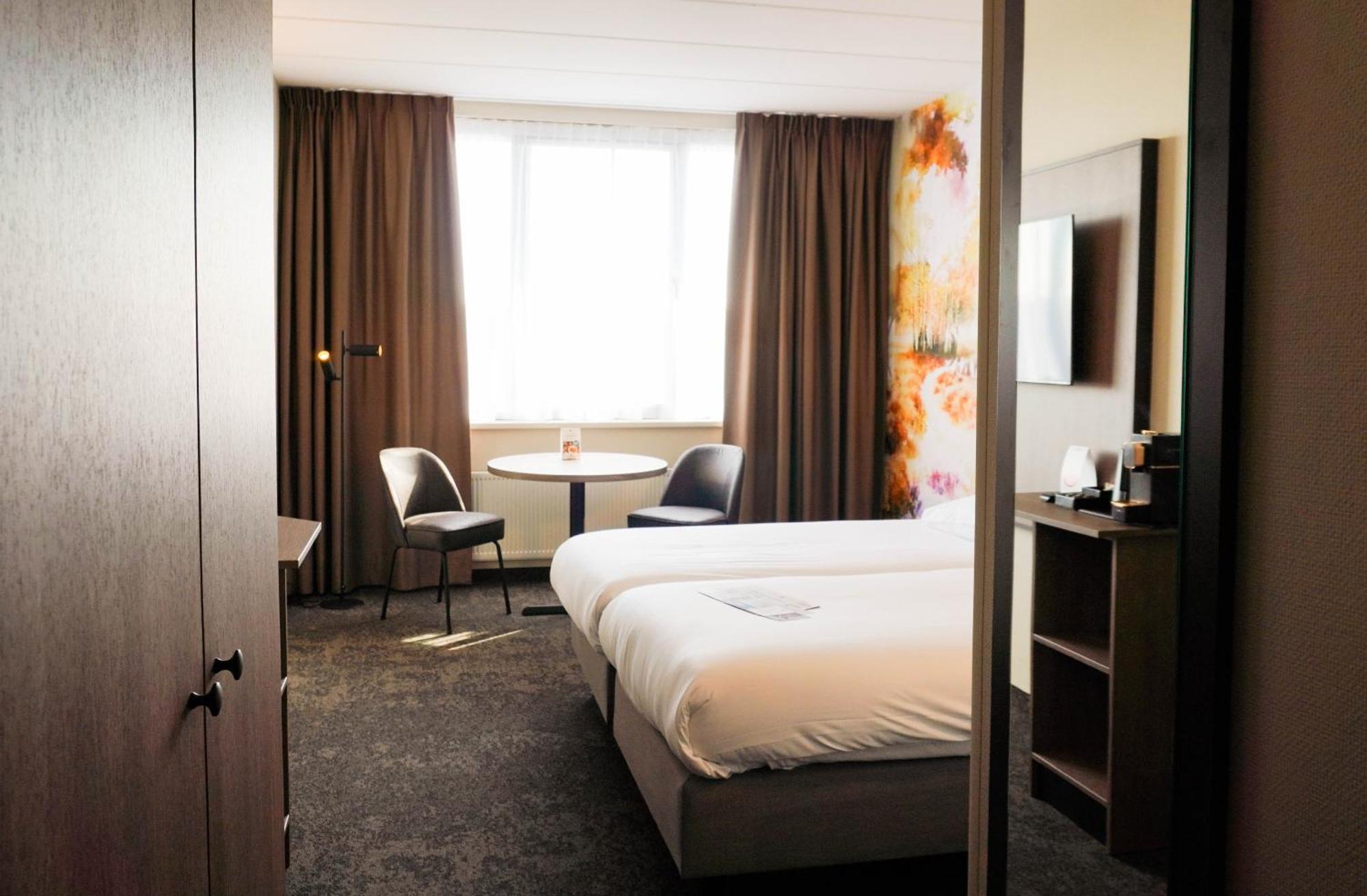 Golden Tulip Hotel Zevenbergen Exterior foto