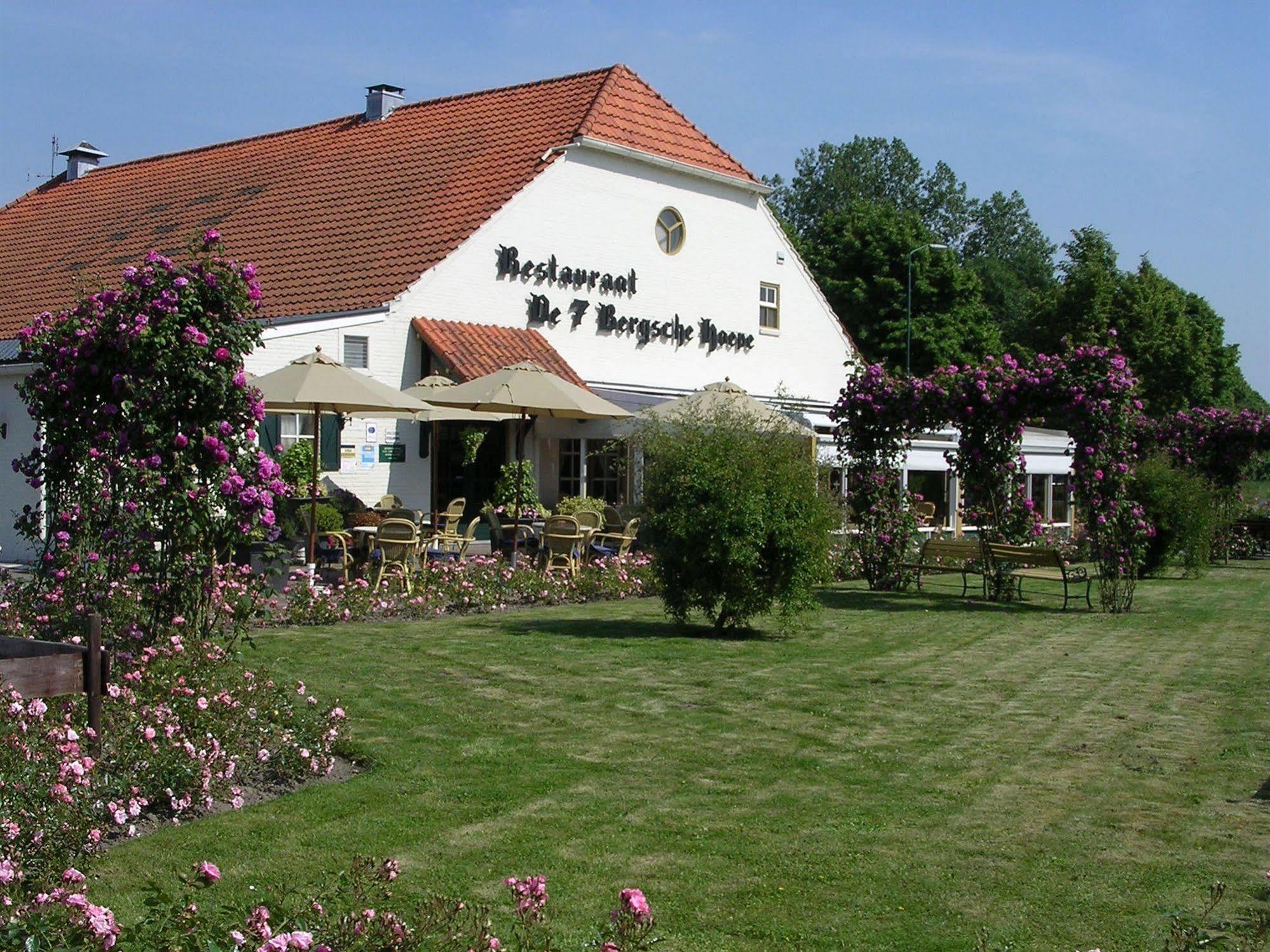 Golden Tulip Hotel Zevenbergen Exterior foto